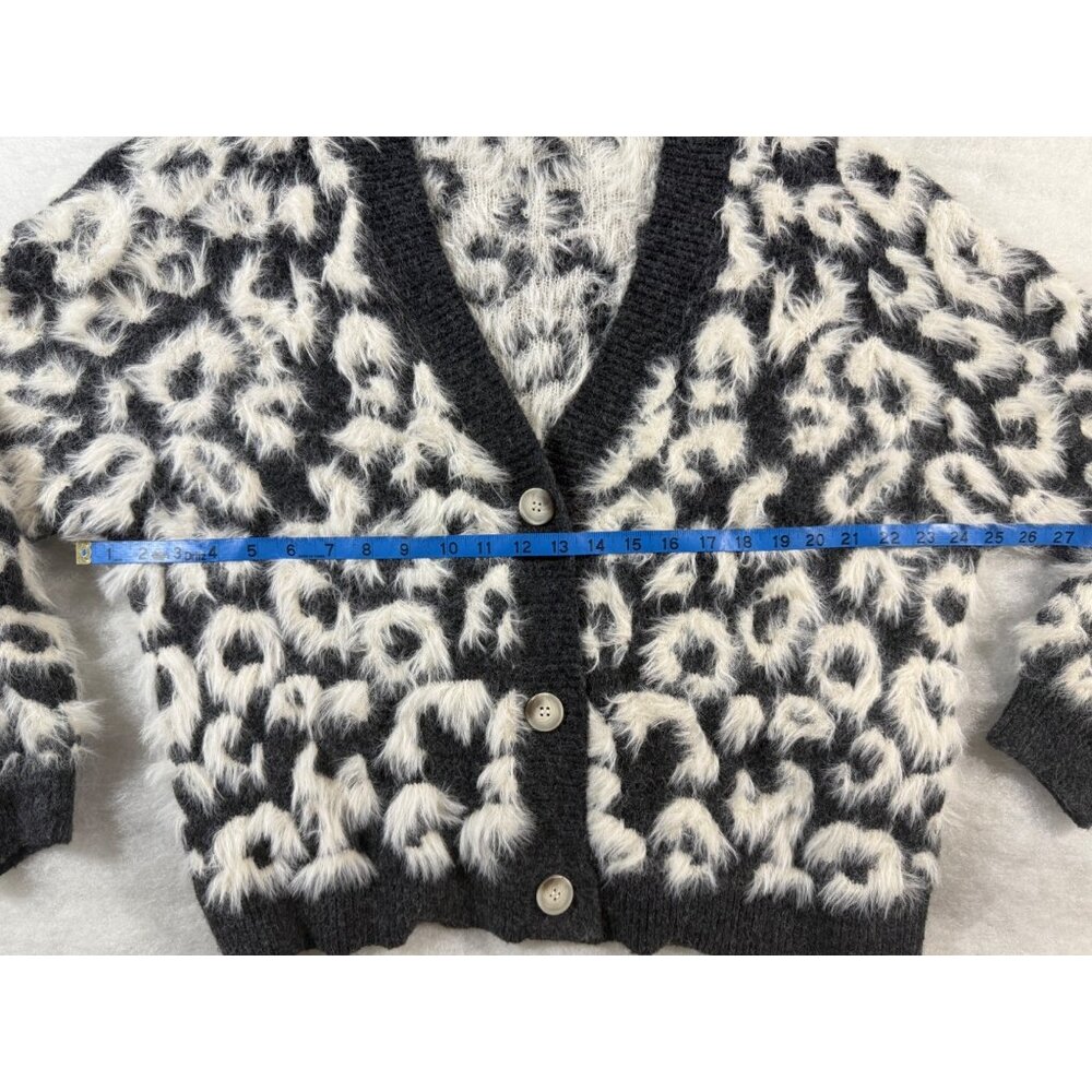 Threaded Leaf Fuzzy Leopard Print L Button-Down C… - image 7